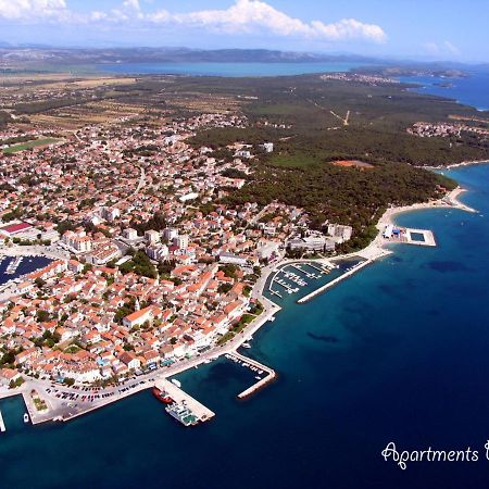 Apartments Borka Biograd Na Moru Luaran gambar
