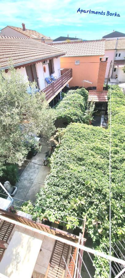 Apartments Borka Biograd Na Moru Luaran gambar
