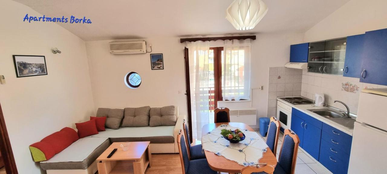 Apartments Borka Biograd Na Moru Luaran gambar