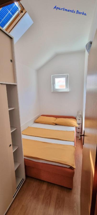 Apartments Borka Biograd Na Moru Luaran gambar